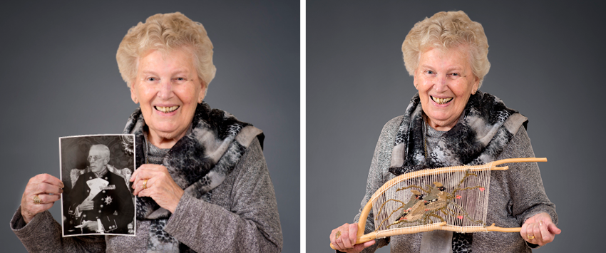 Två bilder på äldre dam. På ena bilden håller hon upp ett fotografi och på andra en vävd tavla