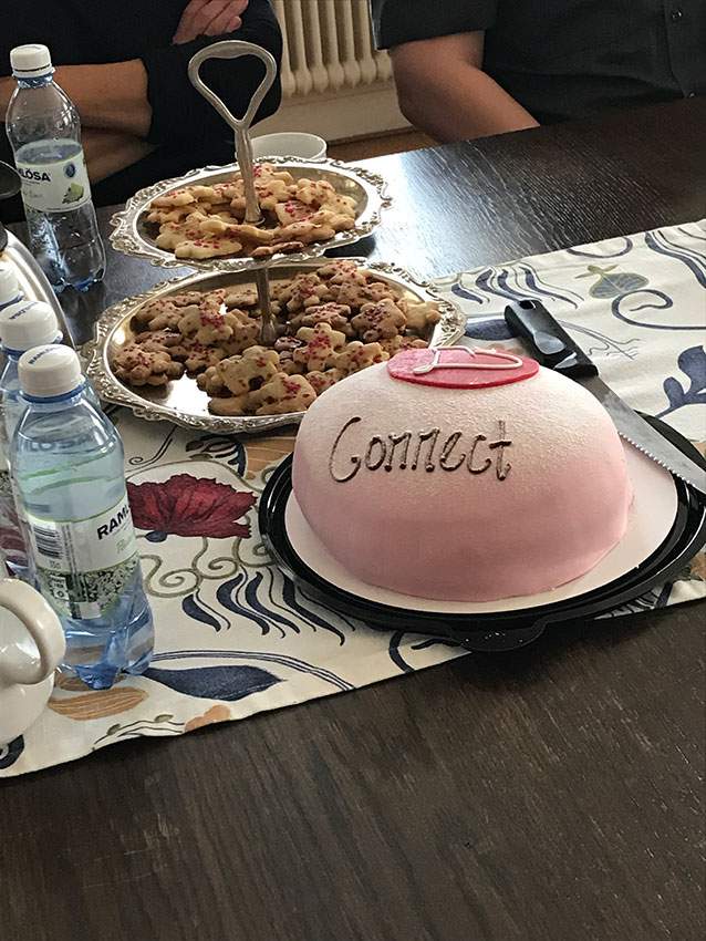 I början på september blev Klinta behandlingshem i Skåne, först i världen att bli certifierade i Connect för vuxna! Detta firades med tårta!